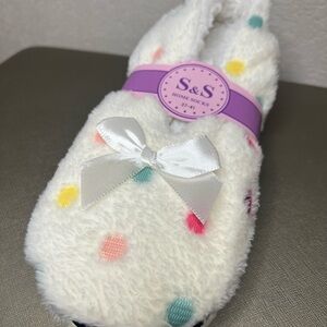White Fuzzy Slippers with Polka Dots
